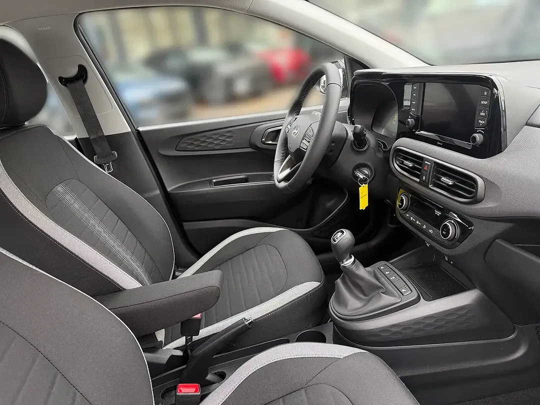 Hyundai i10 - Thumbnail 12
