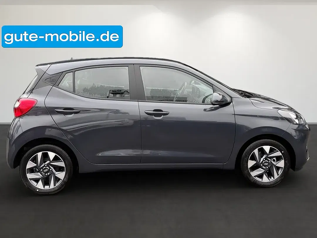 Hyundai i10 - Thumbnail 3