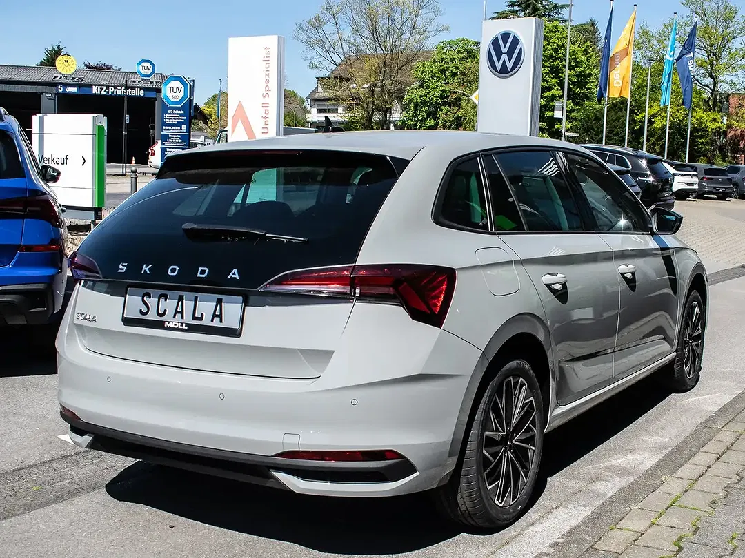 Skoda Scala - Thumbnail 3
