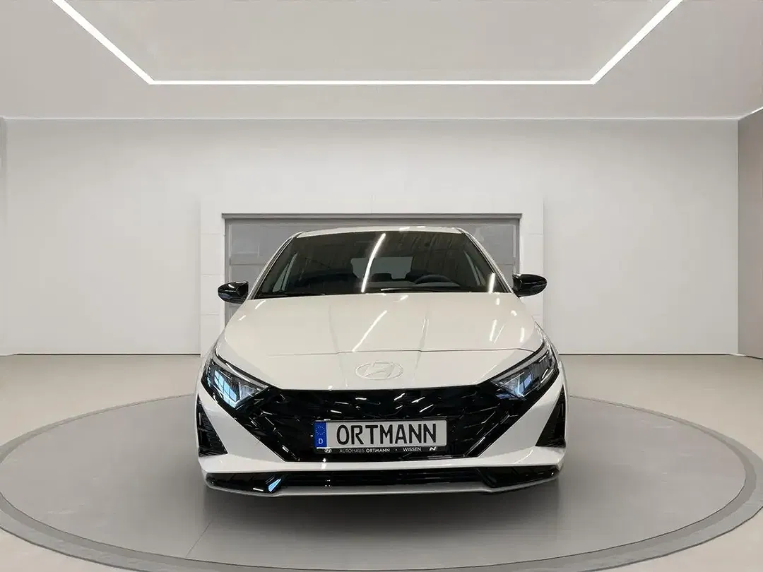 Hyundai i20 - Thumbnail 2