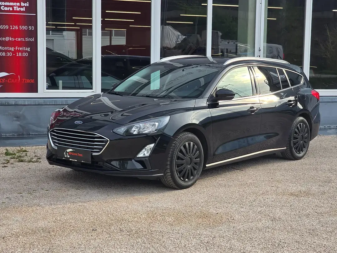 Ford Focus - Thumbnail 2