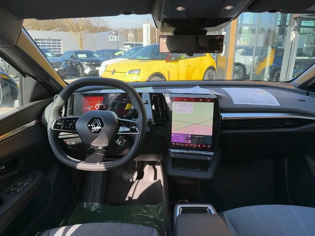 Renault Megane E-Tech - Thumbnail 8