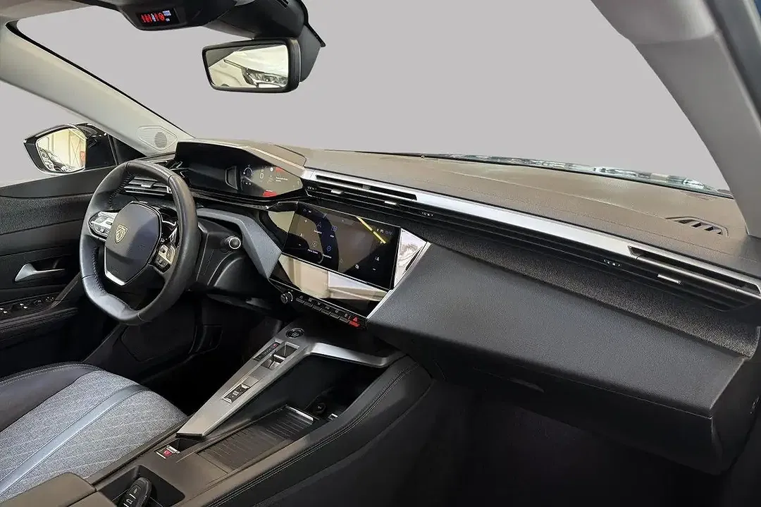 Peugeot 408 - Thumbnail 2