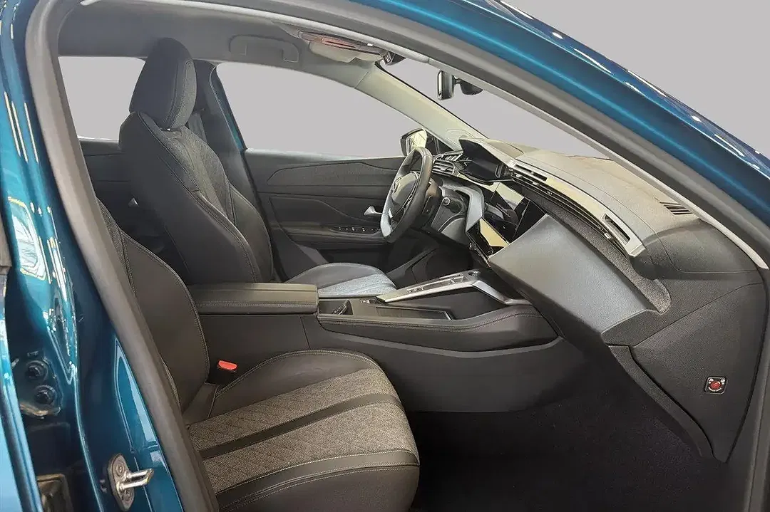 Peugeot 408 - Thumbnail 9