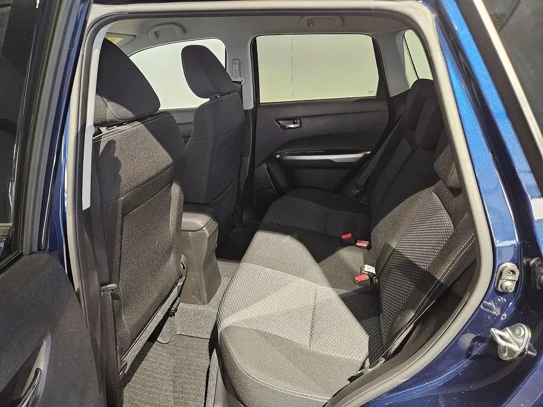 Suzuki Vitara - Thumbnail 7