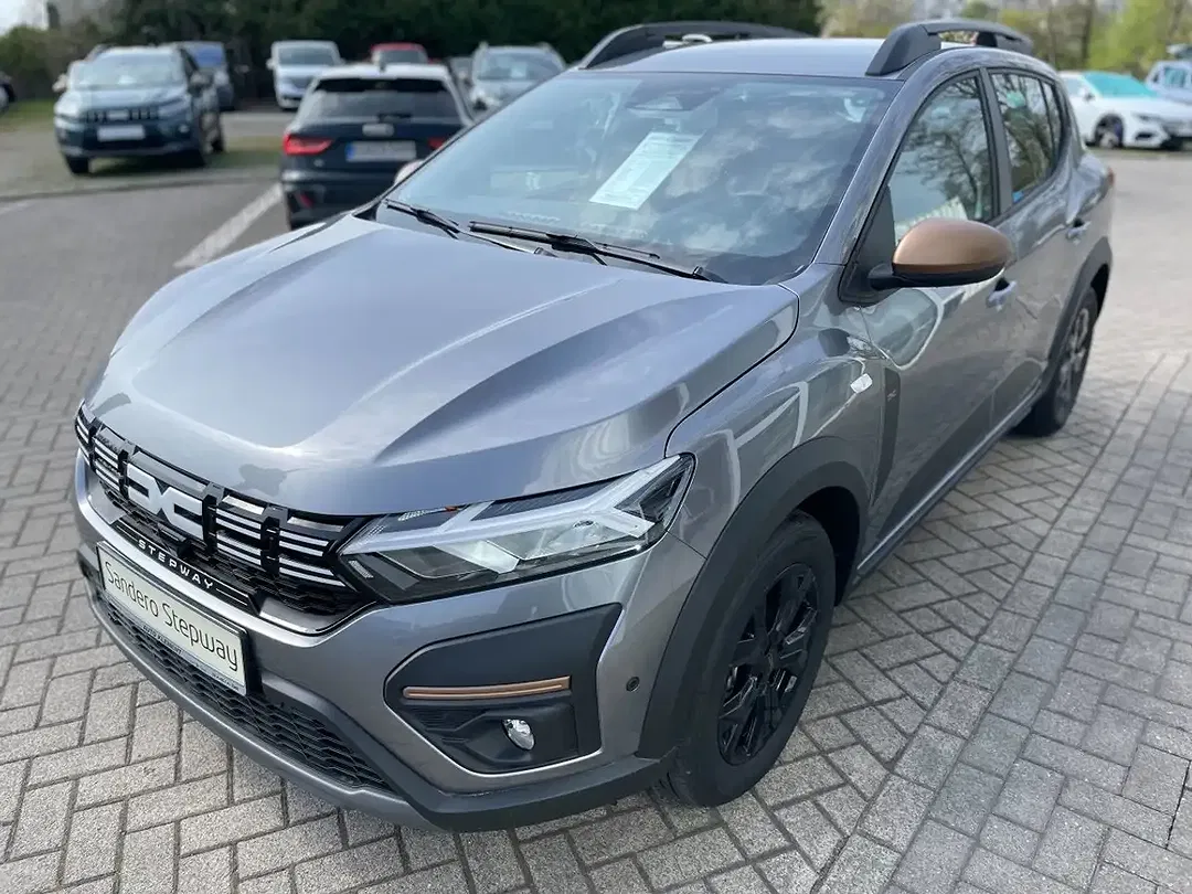 Dacia Sandero - Thumbnail 2