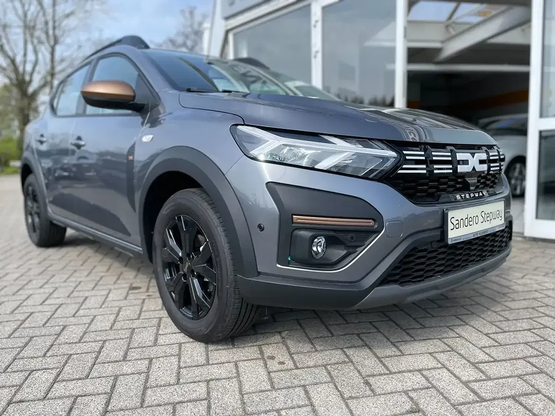 Dacia Sandero - Thumbnail 4