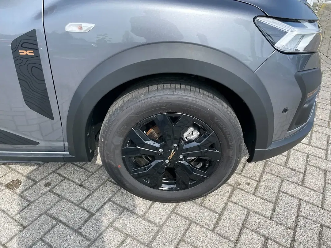 Dacia Sandero - Thumbnail 5
