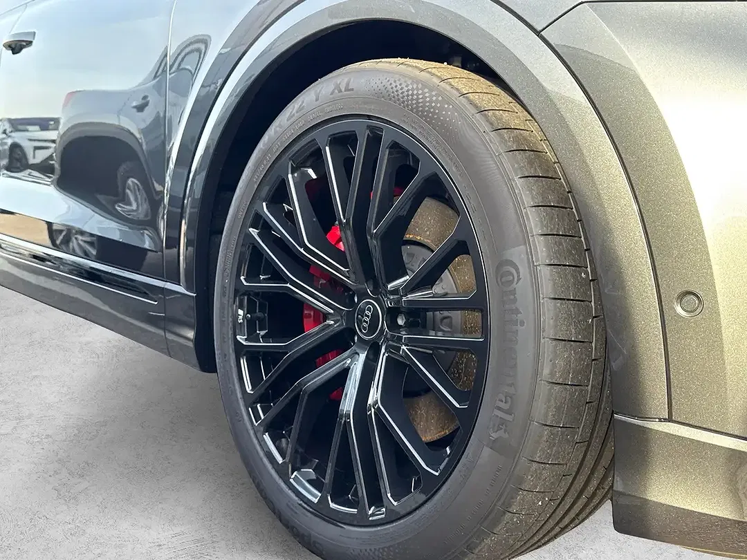 Audi Q8 - Thumbnail 4