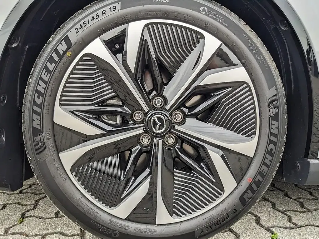 Mazda 6e - Thumbnail 8