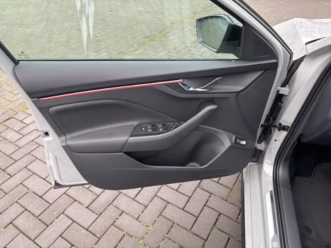 Skoda Scala - Thumbnail 12