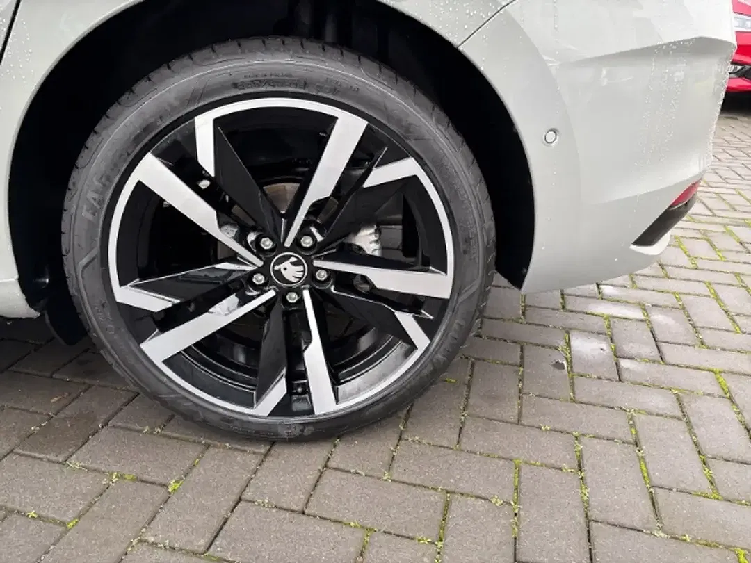 Skoda Scala - Thumbnail 7