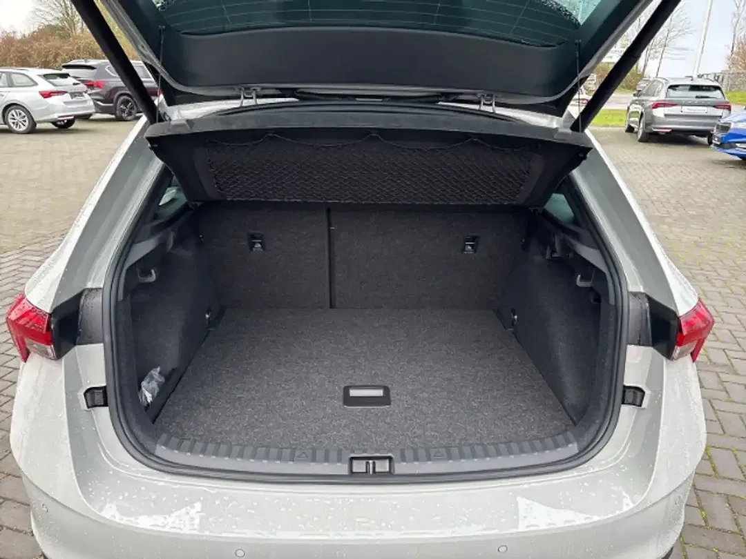 Skoda Scala - Thumbnail 8