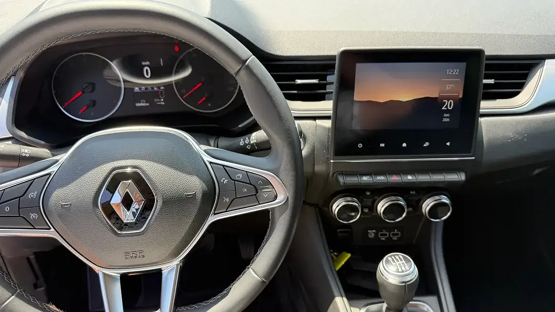 Renault Captur - Thumbnail 8