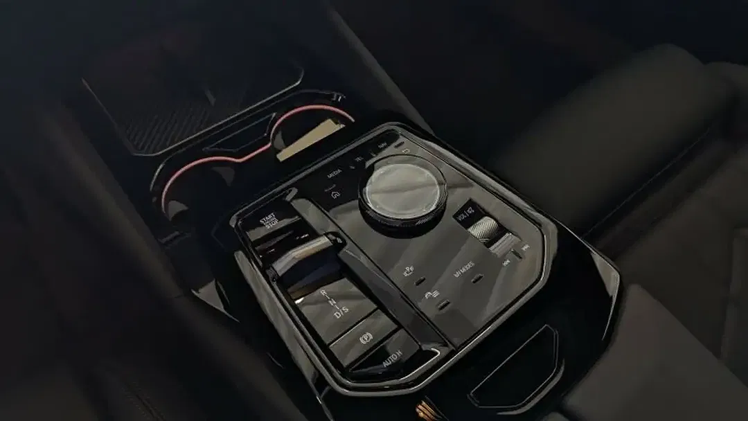 BMW 520 - Thumbnail 11