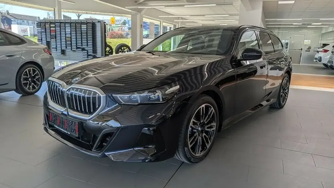 BMW 520 - Thumbnail 2