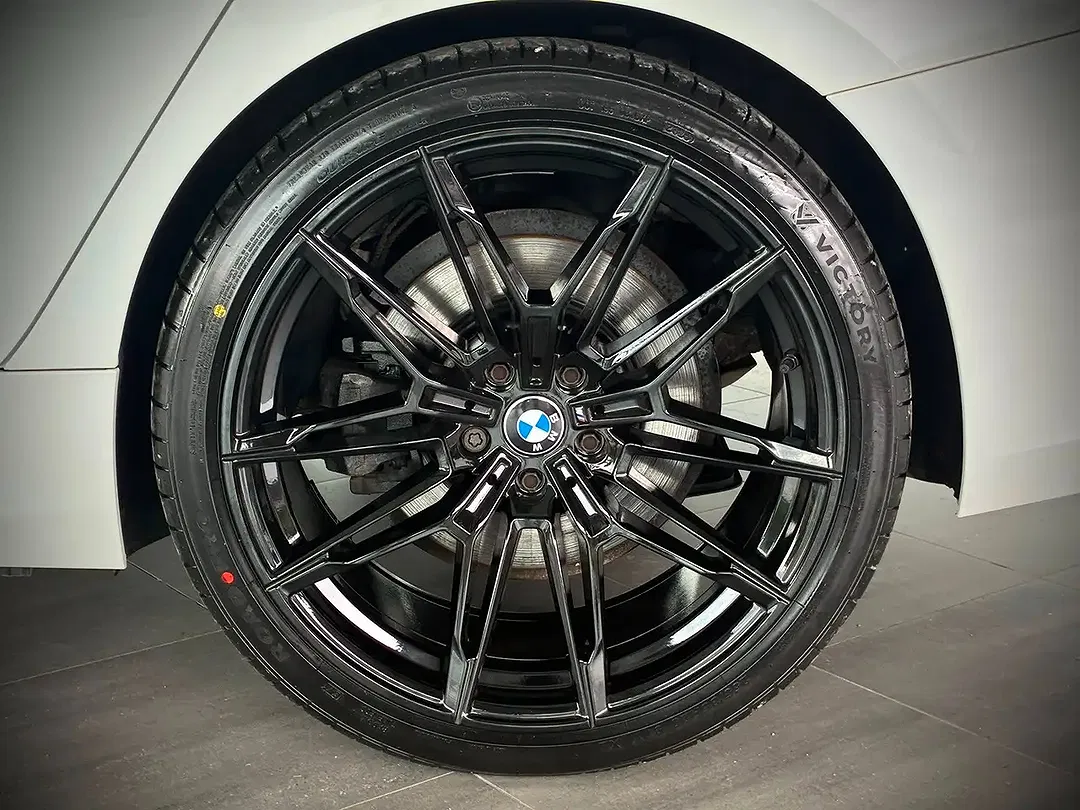 BMW 330 - Thumbnail 10