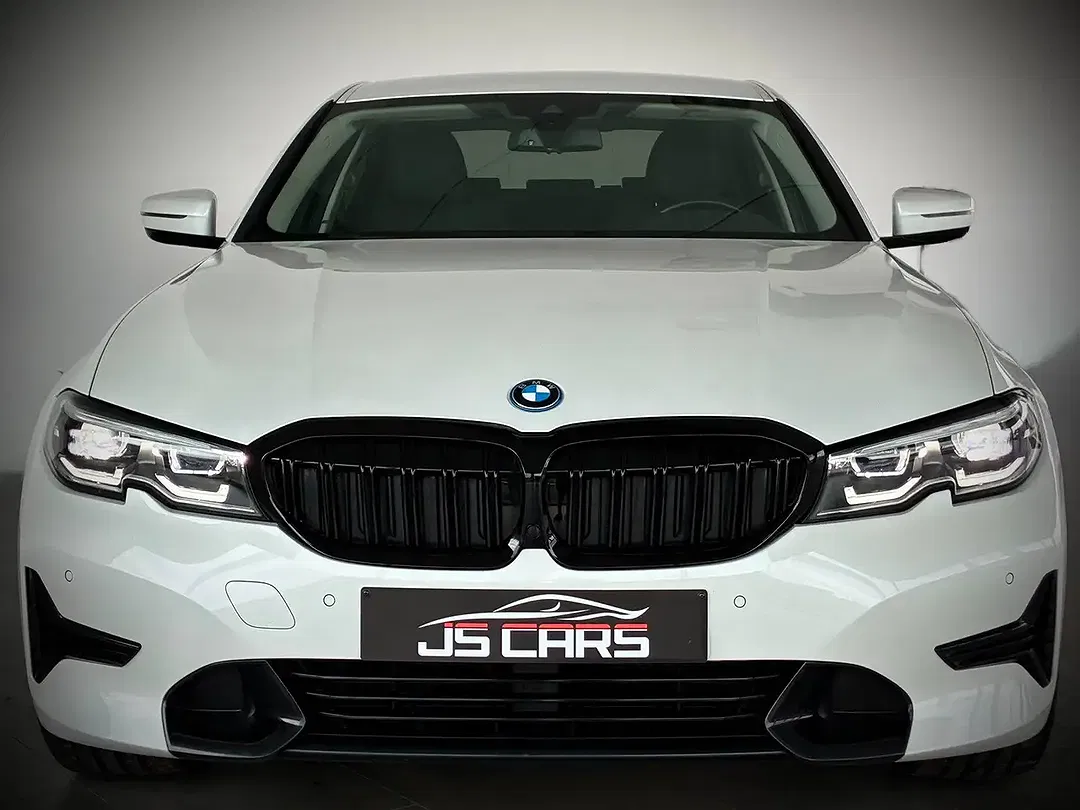 BMW 330 - Thumbnail 7
