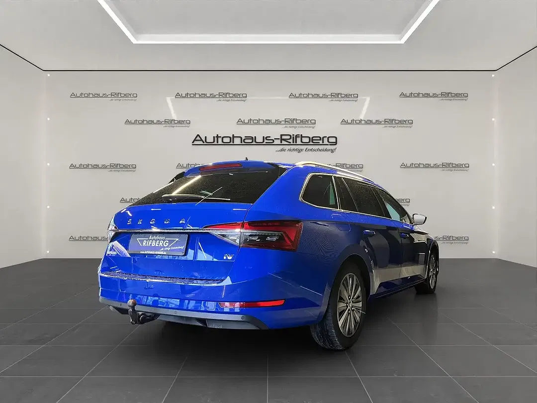 Skoda Superb - Thumbnail 6