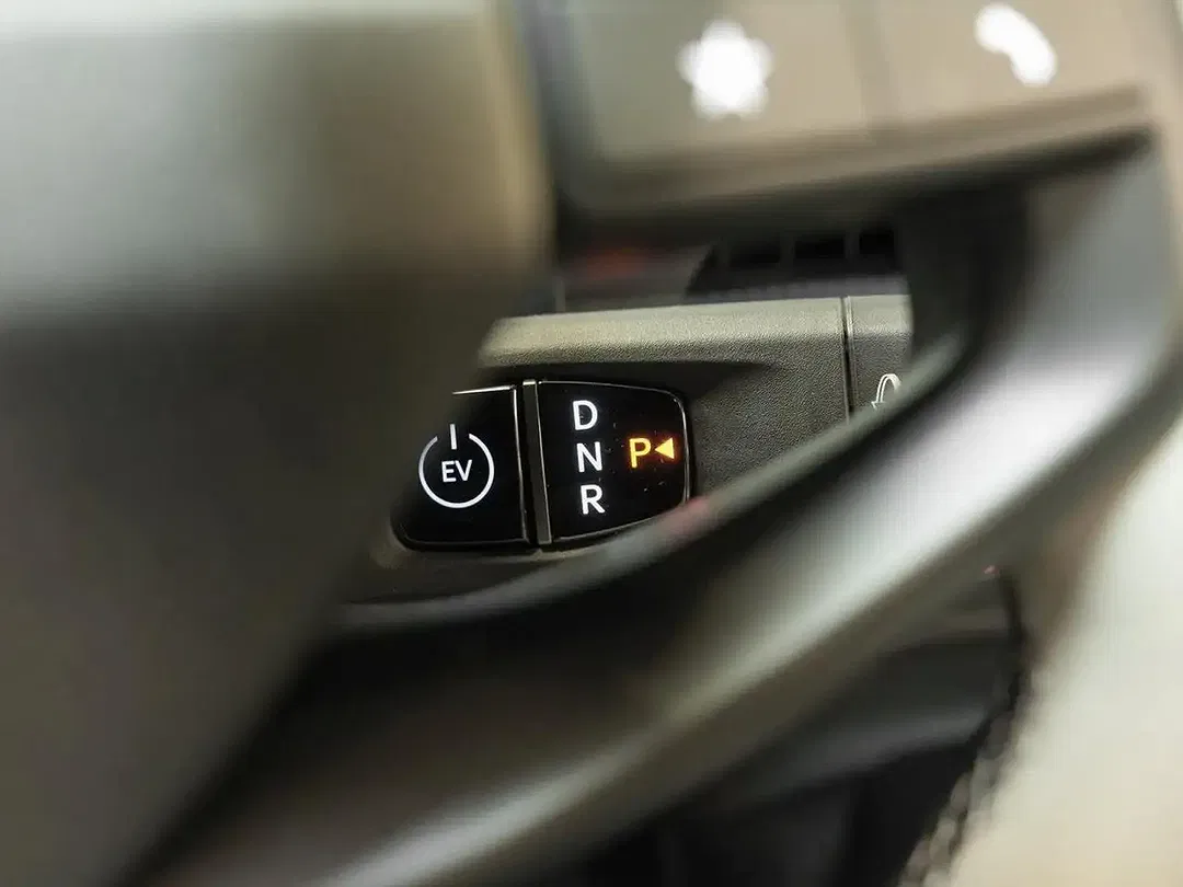 Kia EV4 - Thumbnail 10
