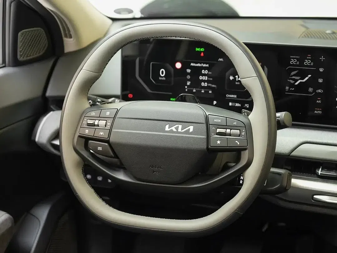 Kia EV4 - Thumbnail 8