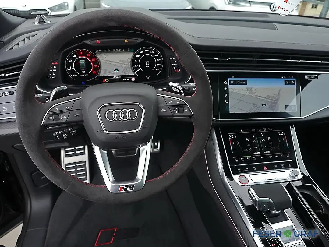 Audi RS Q8 - Thumbnail 4