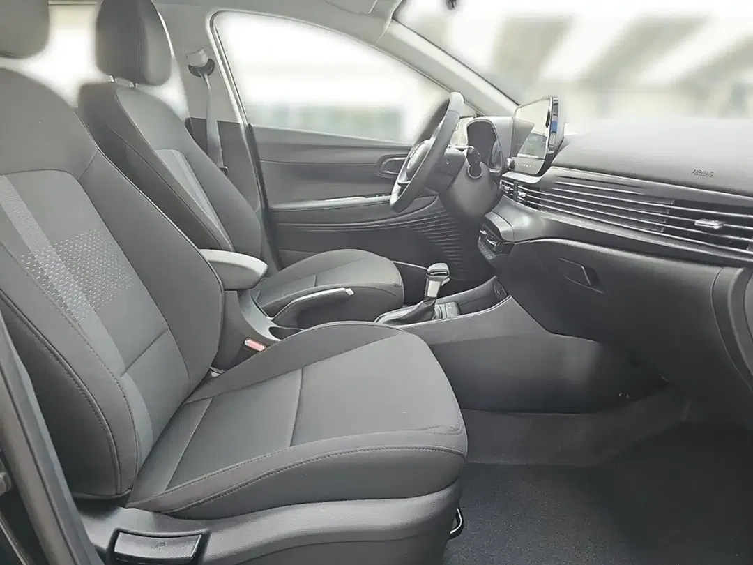Hyundai i20 - Thumbnail 14