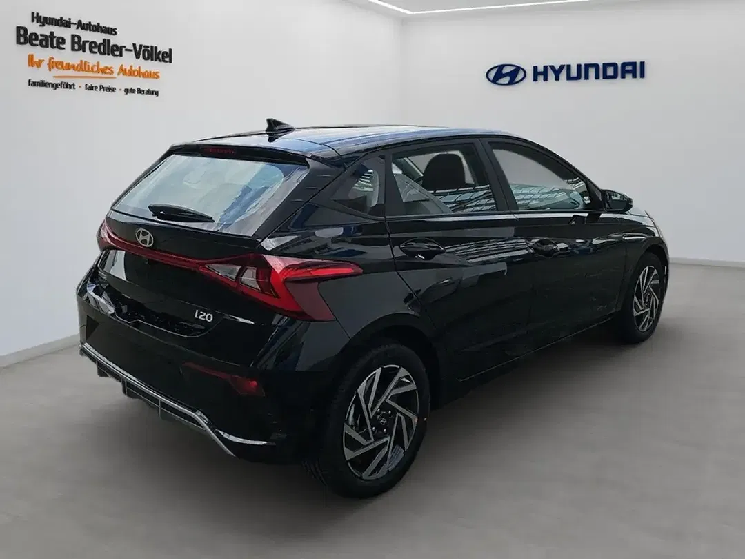 Hyundai i20 - Thumbnail 3