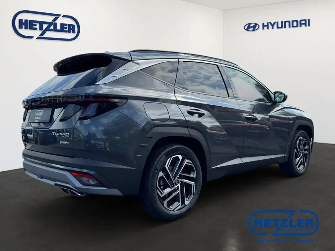 Hyundai TUCSON - Thumbnail 3