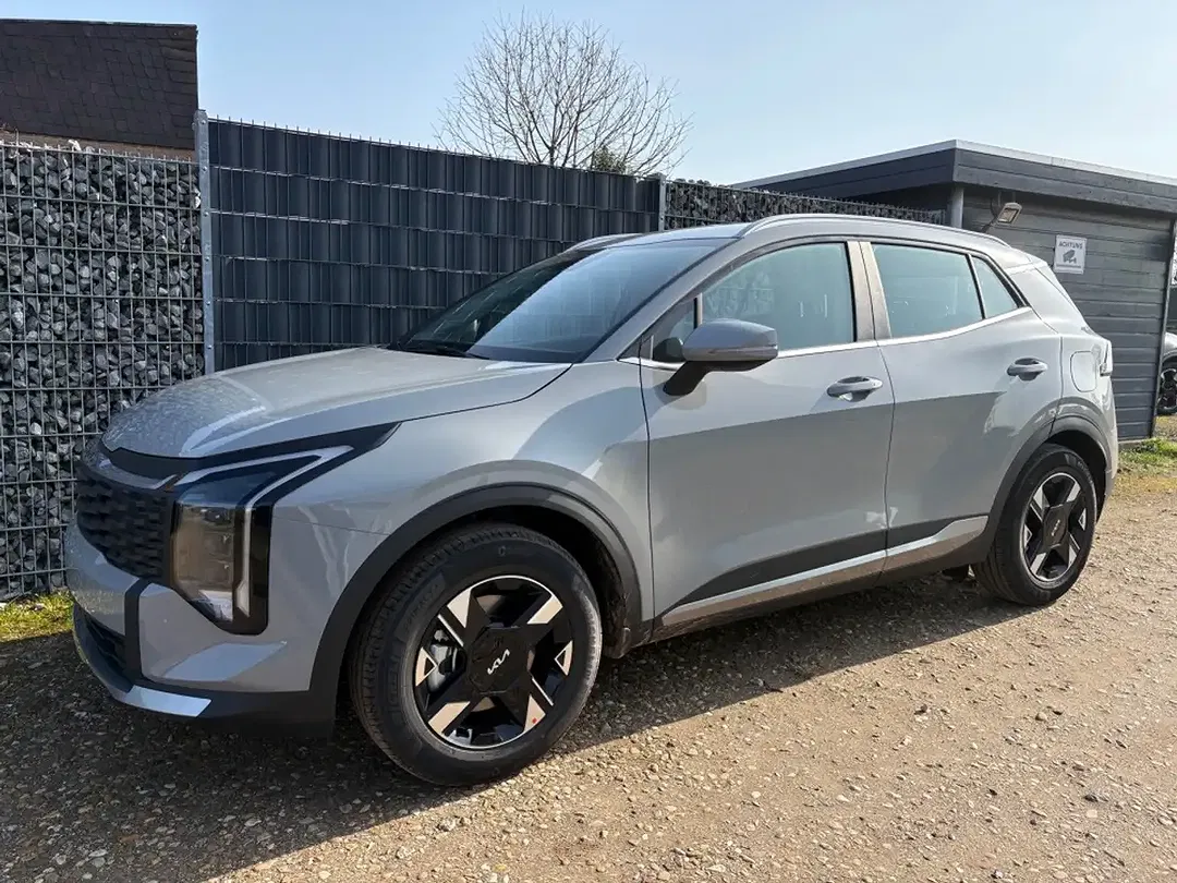 Kia Sportage - Thumbnail 1