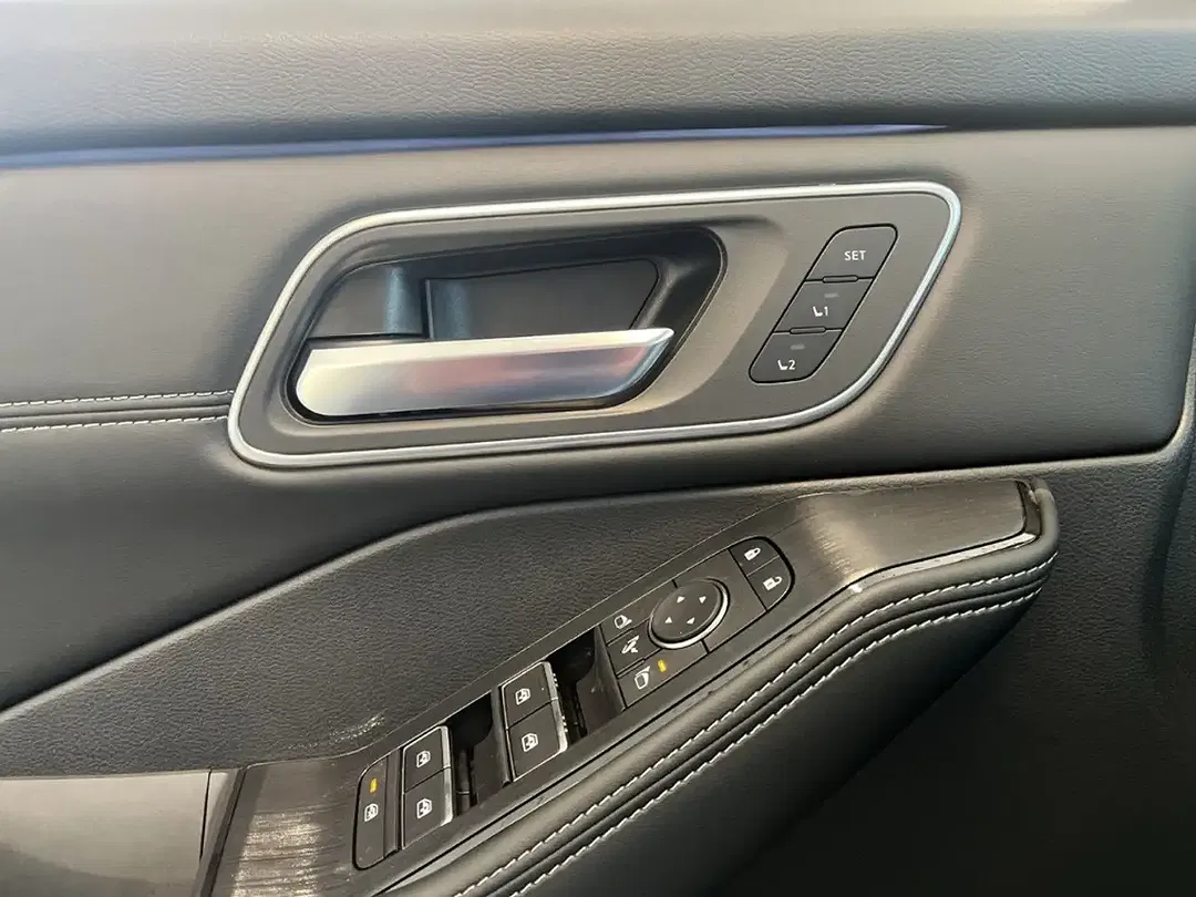 Nissan X-Trail - Thumbnail 10