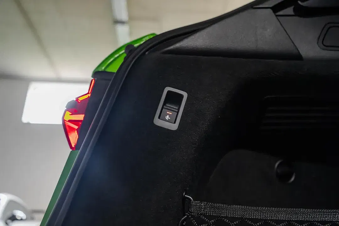 Audi RS6 - Thumbnail 10