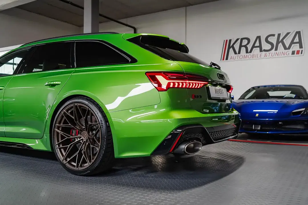 Audi RS6 - Thumbnail 11