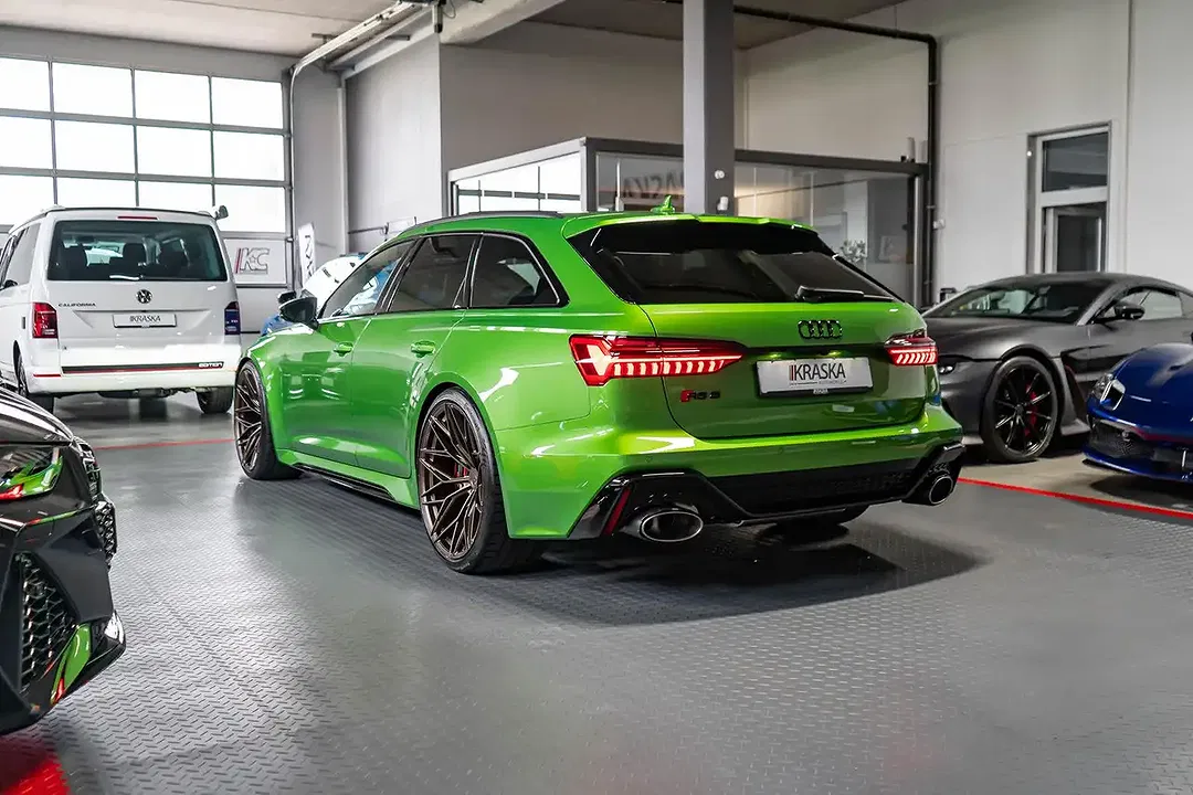 Audi RS6 - Thumbnail 12