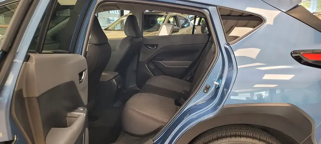 Subaru Crosstrek - Thumbnail 11