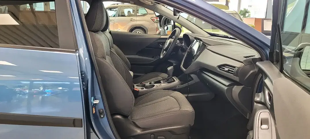 Subaru Crosstrek - Thumbnail 14