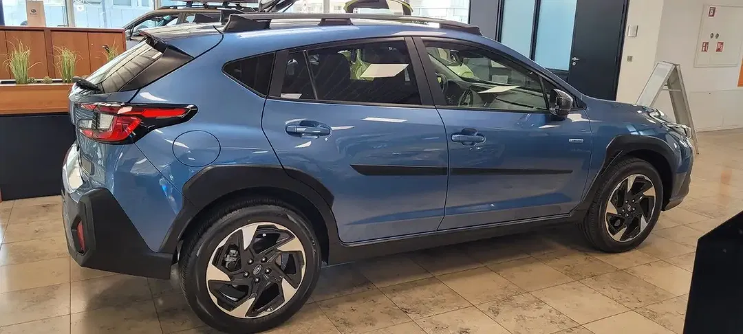 Subaru Crosstrek - Thumbnail 6