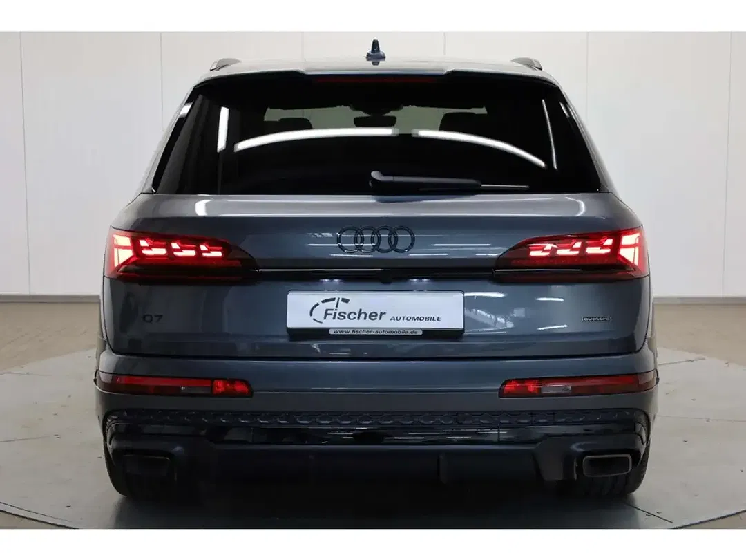 Audi Q7 - Thumbnail 5