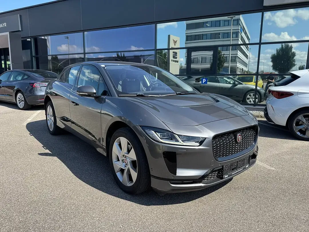 Jaguar I-Pace - Thumbnail 2