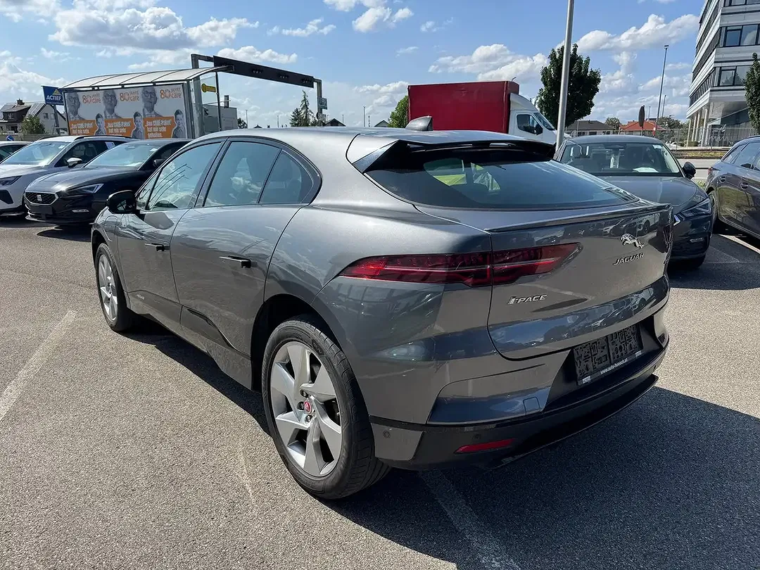 Jaguar I-Pace - Thumbnail 4