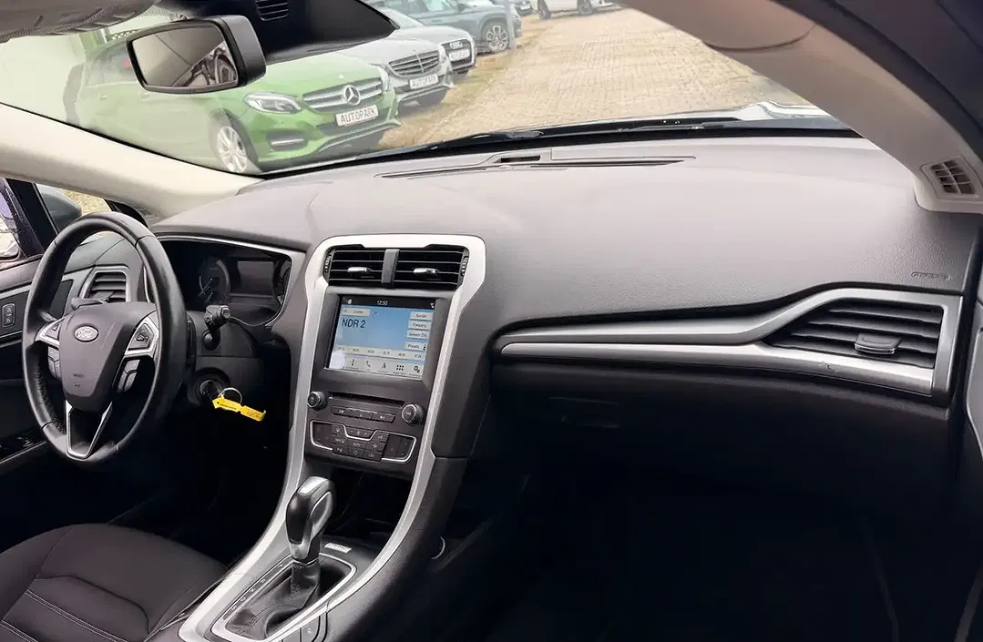 Ford Mondeo - Thumbnail 11