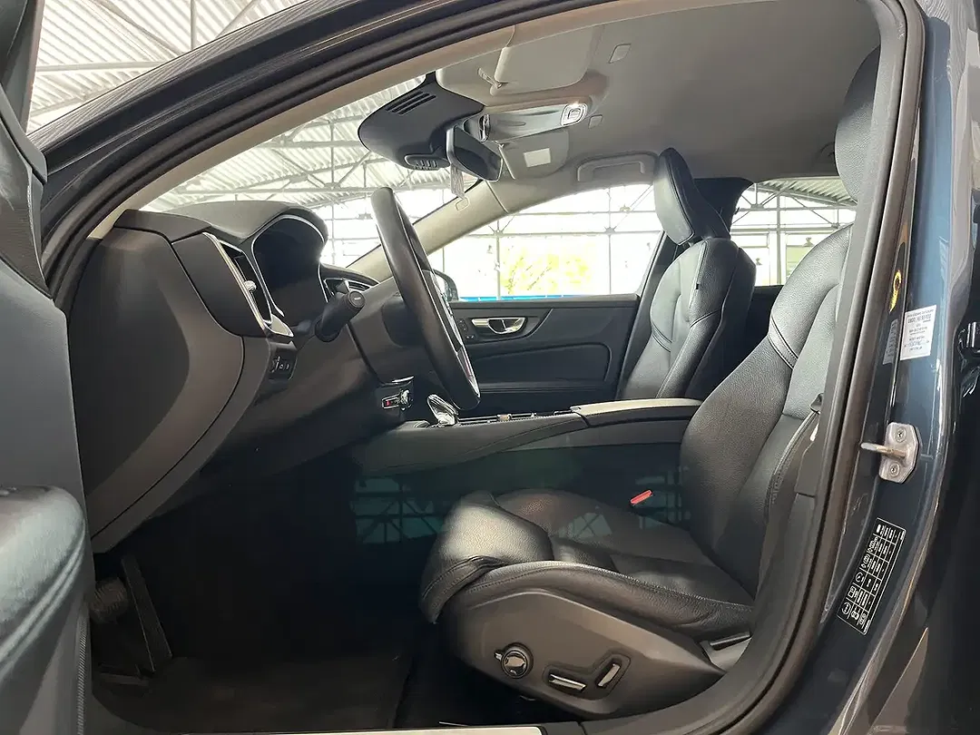 Volvo V60 - Thumbnail 11