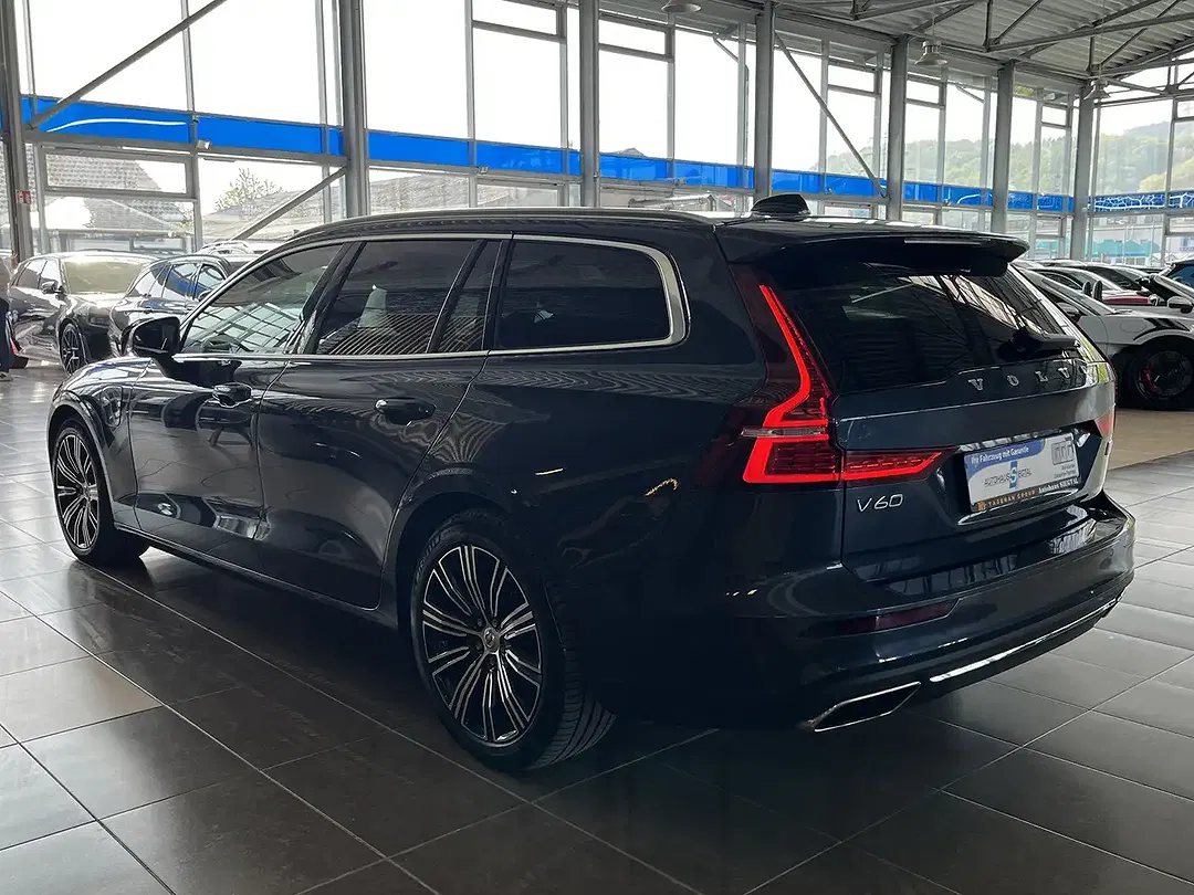 Volvo V60 - Thumbnail 4