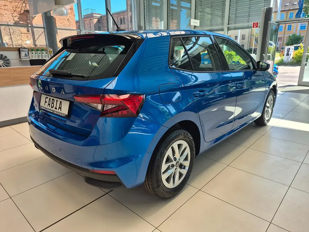 Skoda Fabia - Thumbnail 3