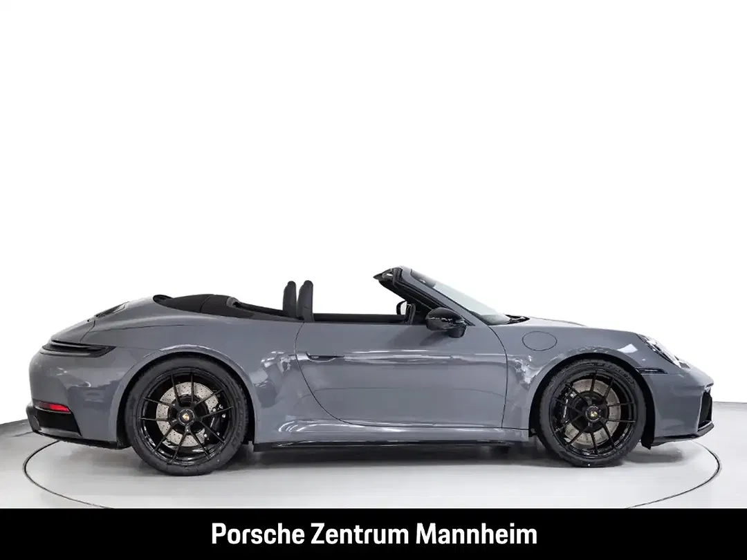 Porsche 992 - Thumbnail 11