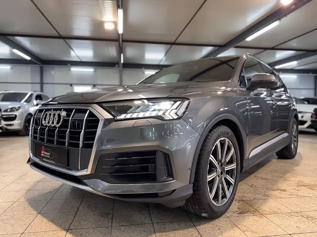 Audi Q7 - Thumbnail 5
