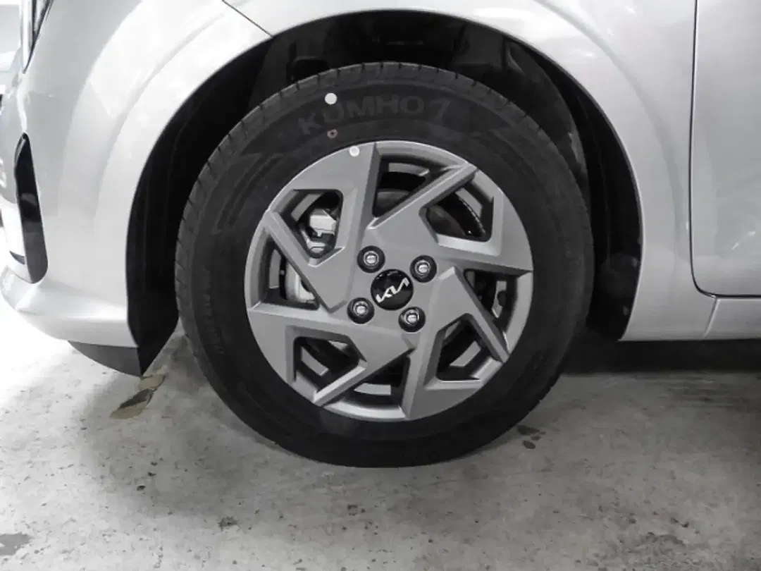 Kia Picanto - Thumbnail 3