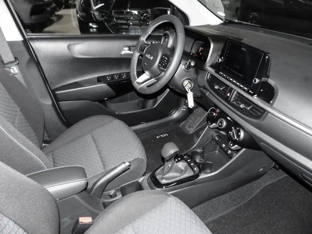 Kia Picanto - Thumbnail 4
