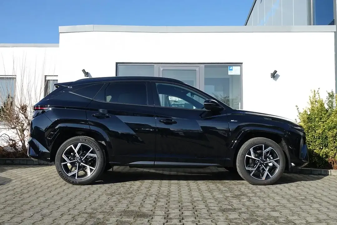 Hyundai TUCSON - Thumbnail 2