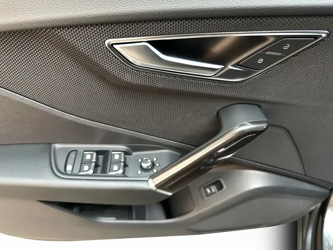 Audi Q2 - Thumbnail 12